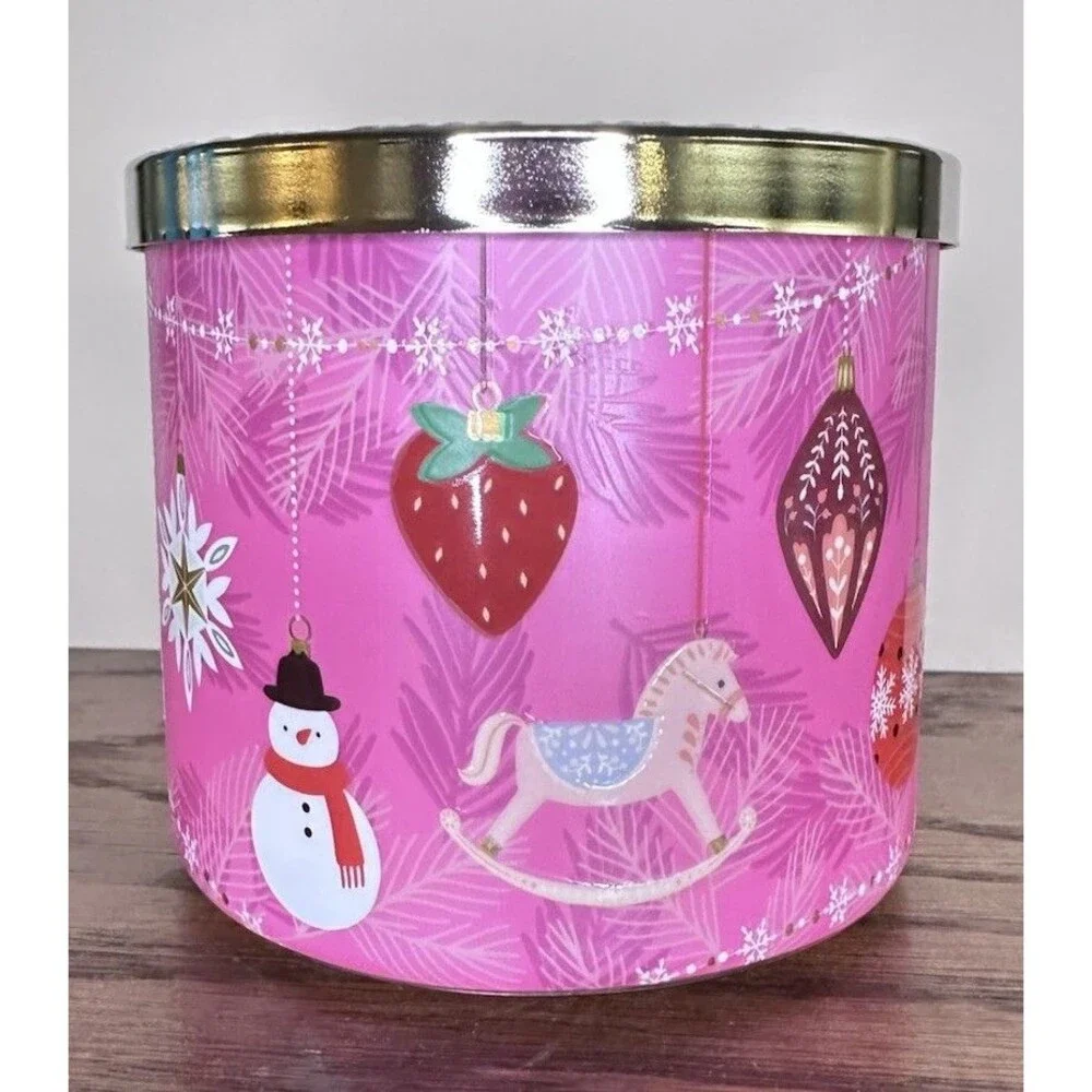 Bath & Body Works Strawberry Snowflakes 3-Wick Candle 14.5 oz with Snowflake Lid